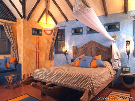 Bawe Tropical Island Hotel