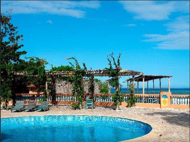 Hotel Bawe Tropical Island Bawe Island